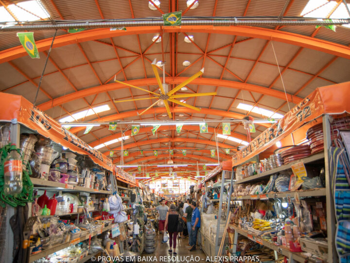 Vigilância inicia projeto de orientação aos comerciantes do Mercadão