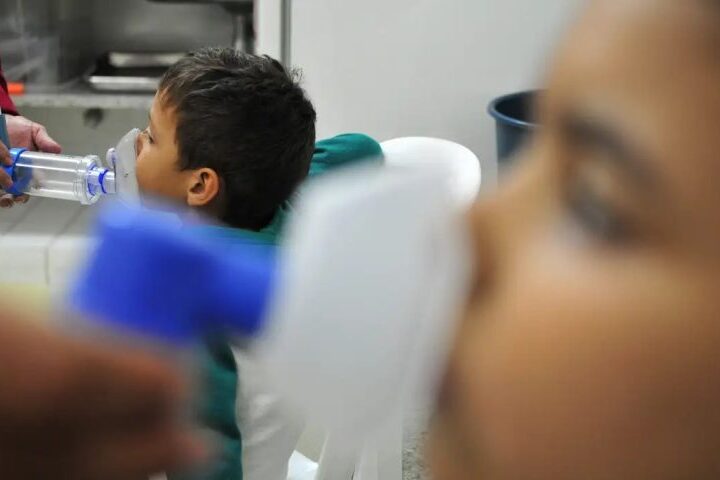 Estado antecipa medidas para enfrentar aumento de vírus respiratórios no período de sazonalidade