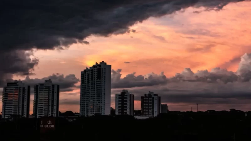 Inmet avisa para chuva e ventos de até 100 km/h em todas as cidades de MS