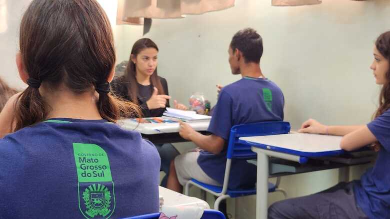 Projeto assegura alimentação adaptada a alunos com deficiência em MS