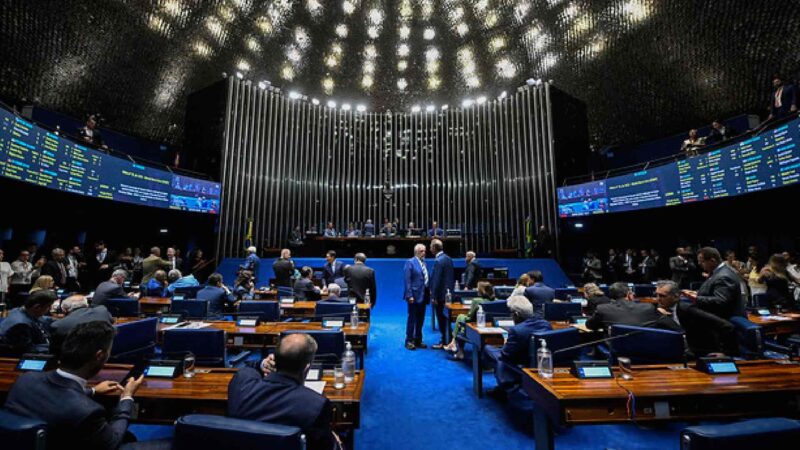 Senadores rejeitam indicação de Jorge Messias para vaga no STF