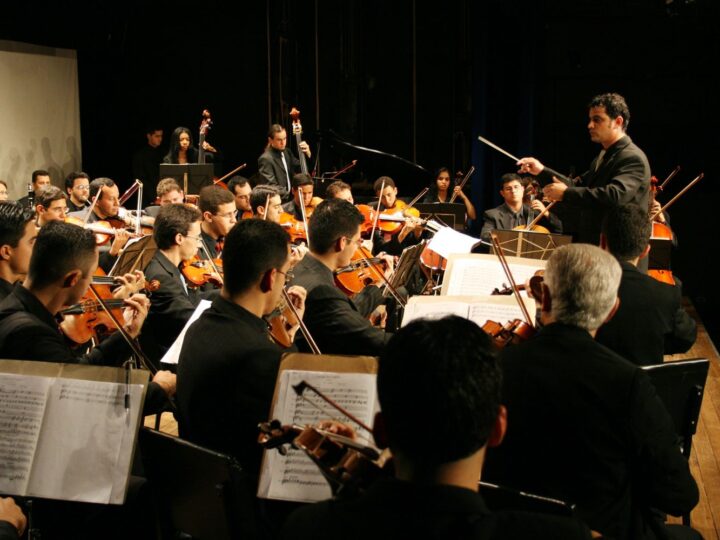 Coro Lírico Cant’arte se apresenta hoje no Teatro Municipal
