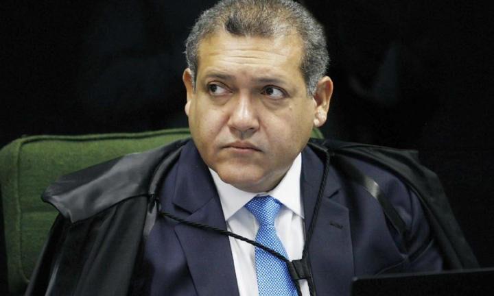 Nunes Marques envia à PGR revisão que pode anular condenação de Bolsonaro