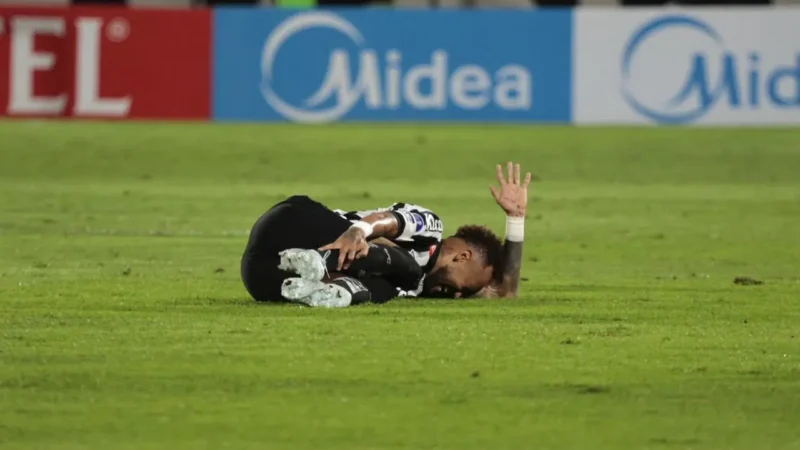 Ancelotti descarta corte e confirma Neymar na Copa, mesmo com lesão