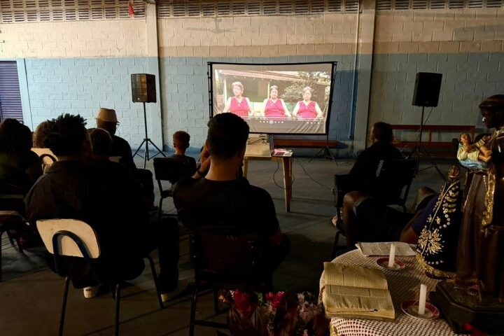 Rota Cine MS Povos Tradicionais estreia na Comunidade Tia Eva e leva cinema, memória e pertencimento ao público quilombola