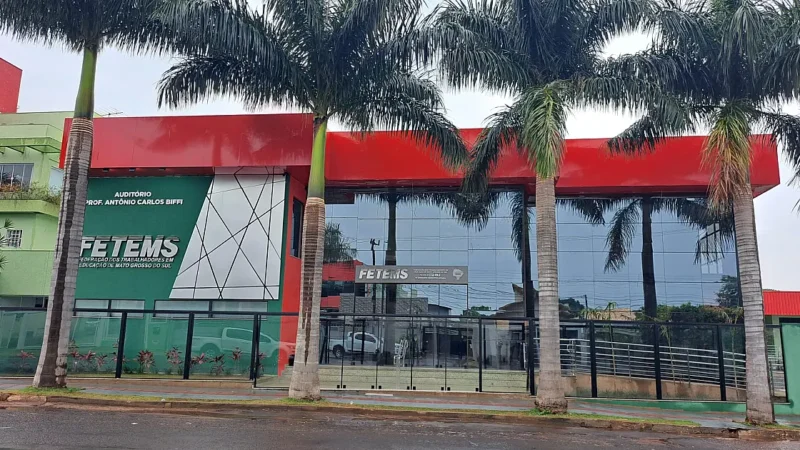 Governo de MS amplia em 90 vagas concurso de professores e prepara novo certame