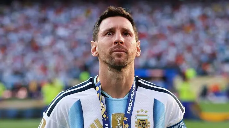 Campeão do mundo, Messi se aposenta da seleção argentina aos 39 anos