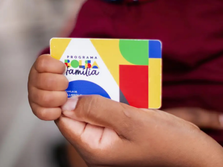 AGU pede que STF reconheça validade do reajuste do Bolsa Família