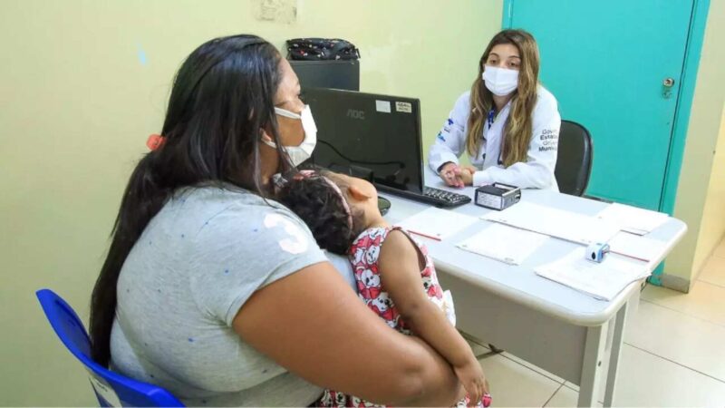 Com bolsas de R$ 11,8 mil, programa de residência médica abre inscrições nesta segunda
