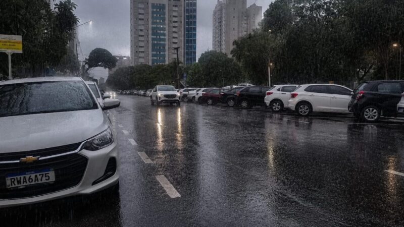 Com risco de tempestade, Defesa Civil emite alerta amarelo