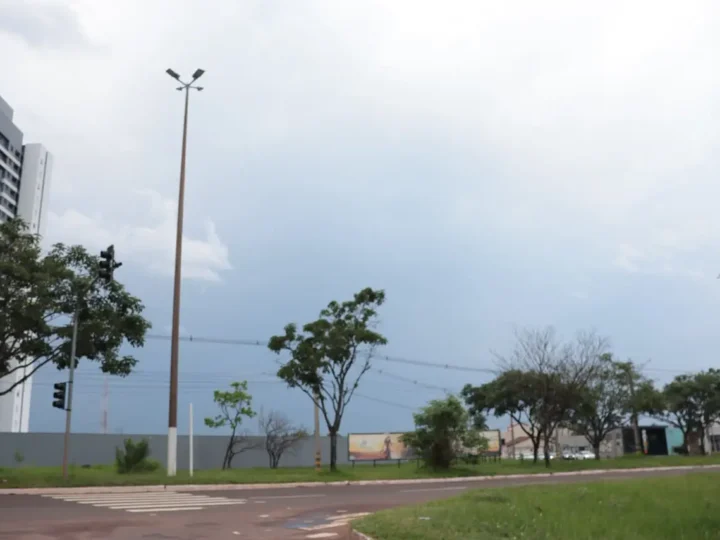 Inmet atualiza alertas e coloca MS sob risco de tempestades até segunda