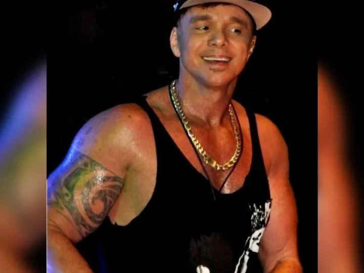 Morre aos 60 anos o cantor Netinho, ícone do axé