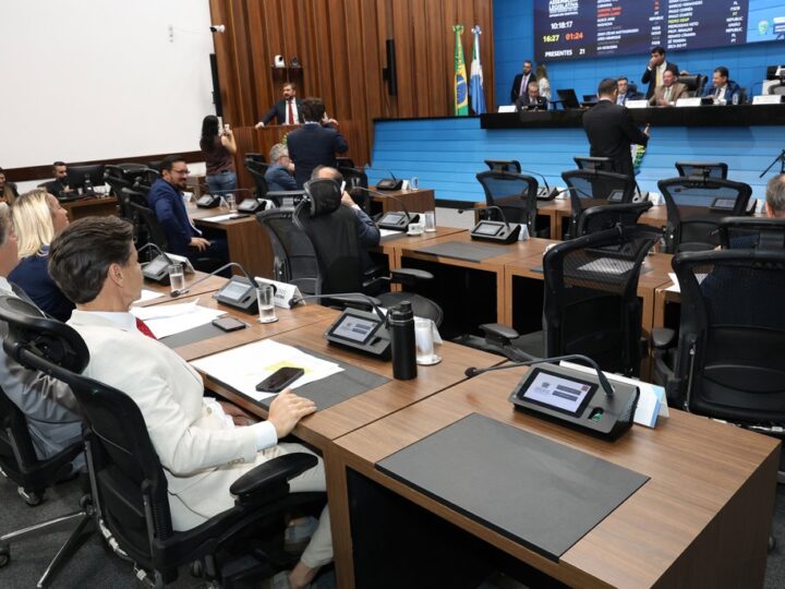 ALEMS vota projetos sobre violência contra mulheres, festas e obras em rodovias