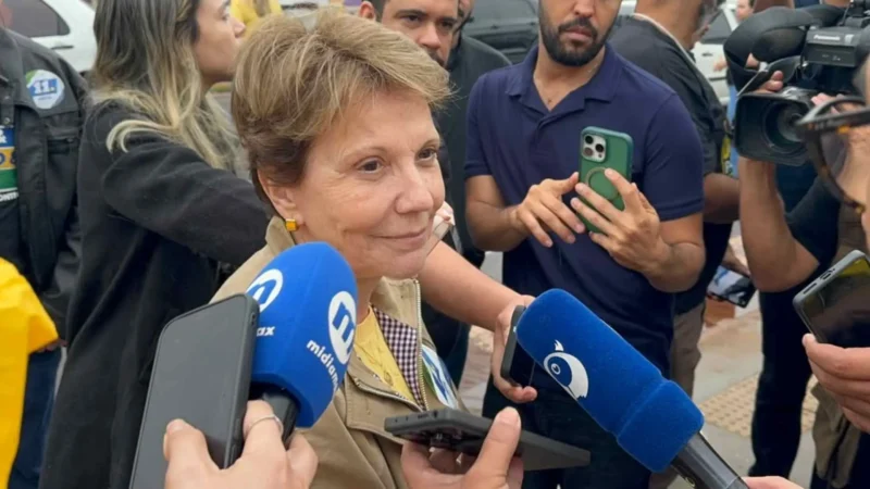Tereza Cristina vota na Capital e segue a Brasília para acompanhar resultado do 2º turno
